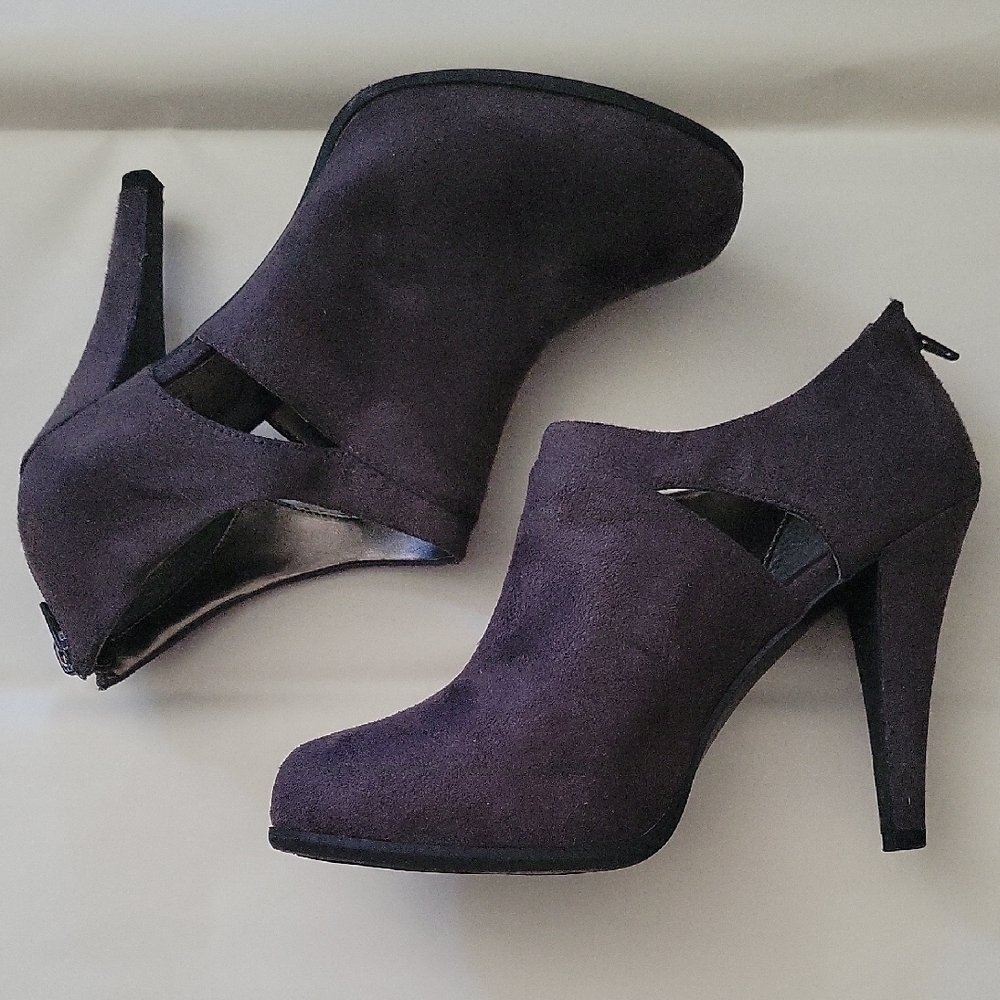 Worthington Women's Suede High Heel Booties in Grey